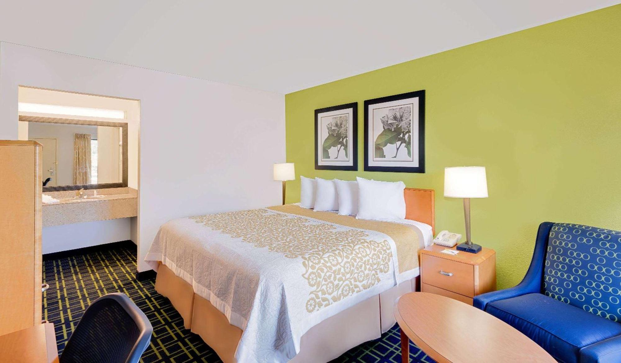 Days Inn By Wyndham Easton Exteriör bild